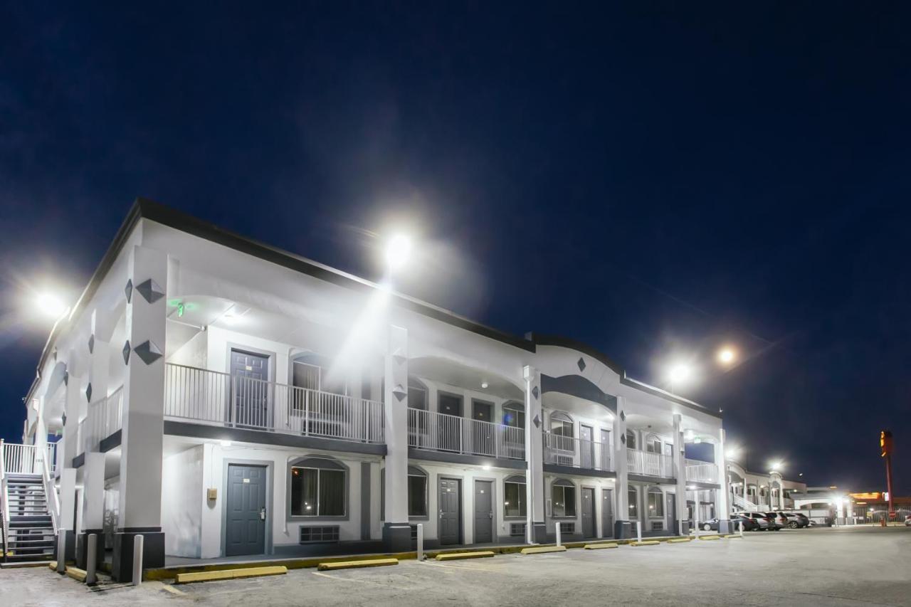 Space City Inn Houston Extérieur photo