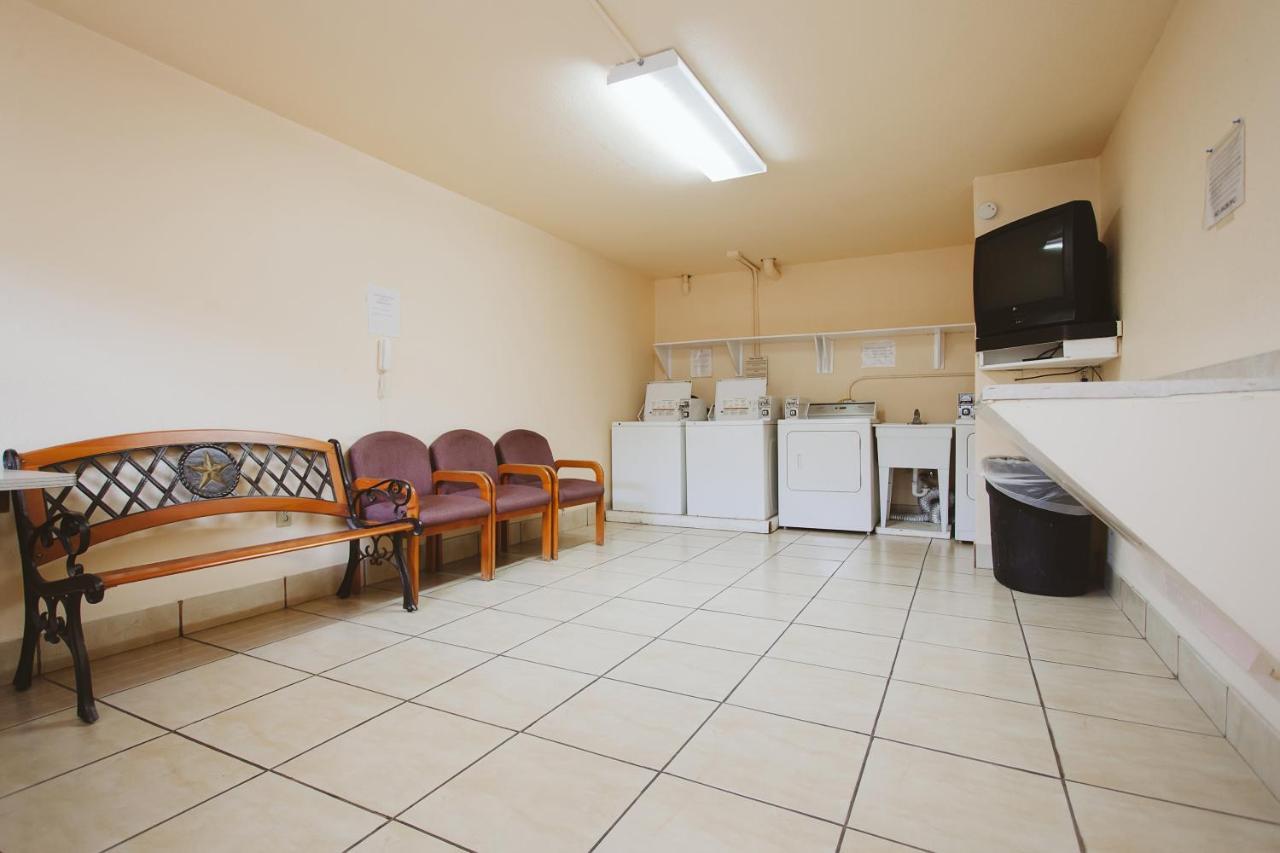 Space City Inn Houston Extérieur photo